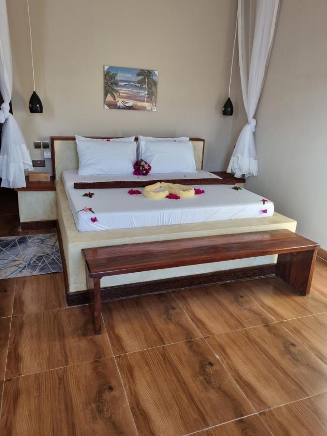 Mafia Dream Hotel Kilindoni Bagian luar foto