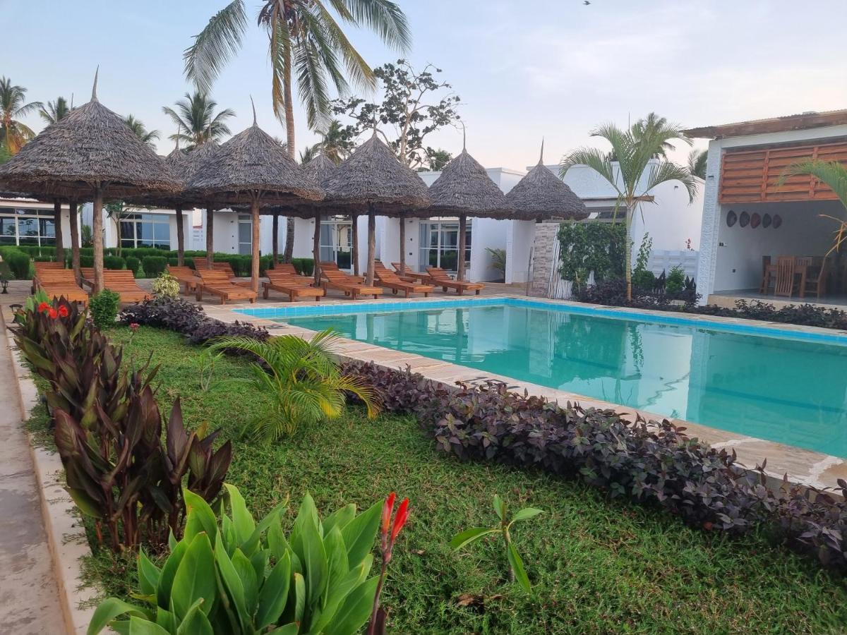 Mafia Dream Hotel Kilindoni Bagian luar foto