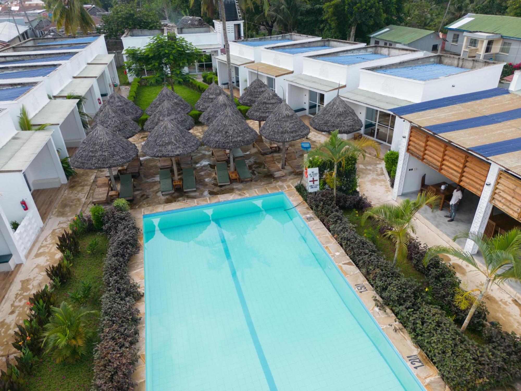 Mafia Dream Hotel Kilindoni Bagian luar foto