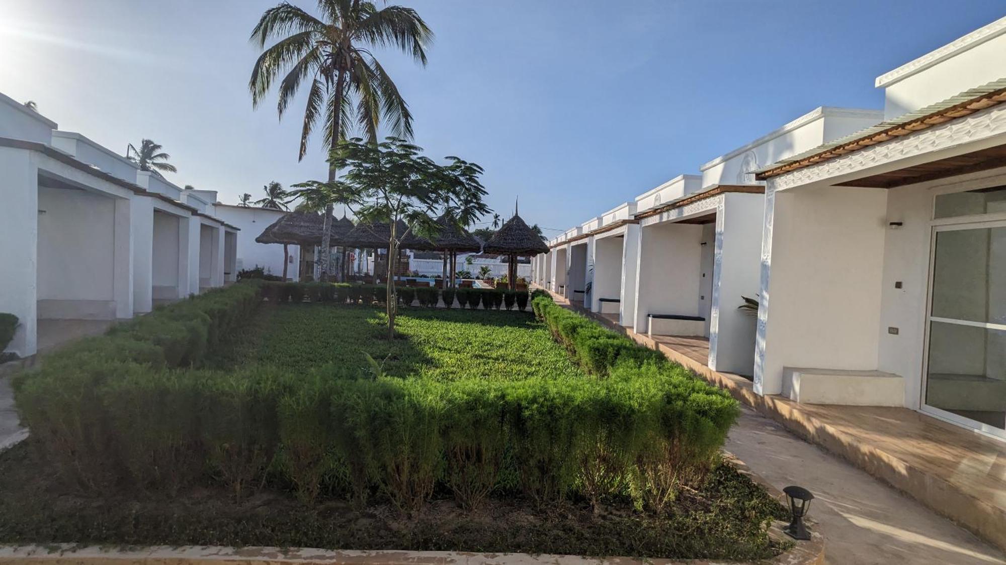 Mafia Dream Hotel Kilindoni Bagian luar foto