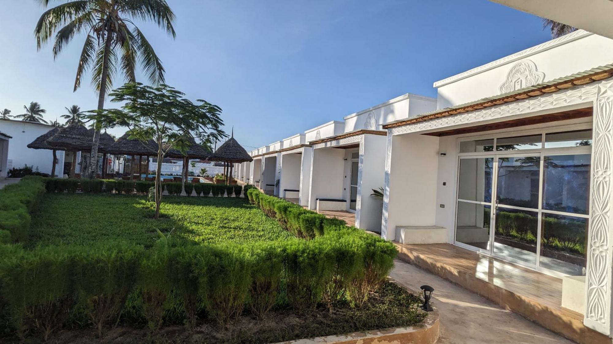 Mafia Dream Hotel Kilindoni Bagian luar foto