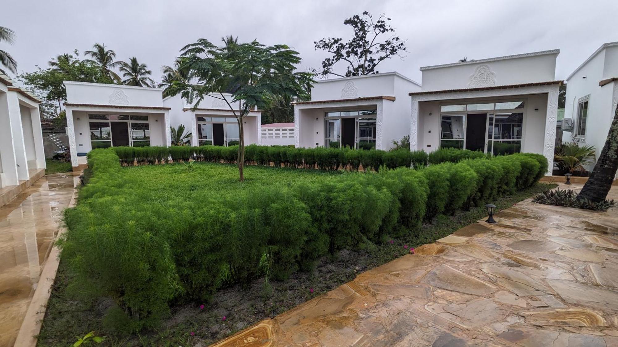 Mafia Dream Hotel Kilindoni Bagian luar foto